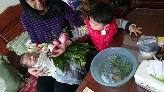 台中市太平區專人到家裡幫嬰兒滿月理胎毛剃胎髮說好話做膽滿月儀式-吉祥印舖胎毛筆臍帶印章胎毛印章手鍊.jpg - 2016專人到府嬰兒滿月剃胎毛、說吉祥話、做膽、製做臍帶印章